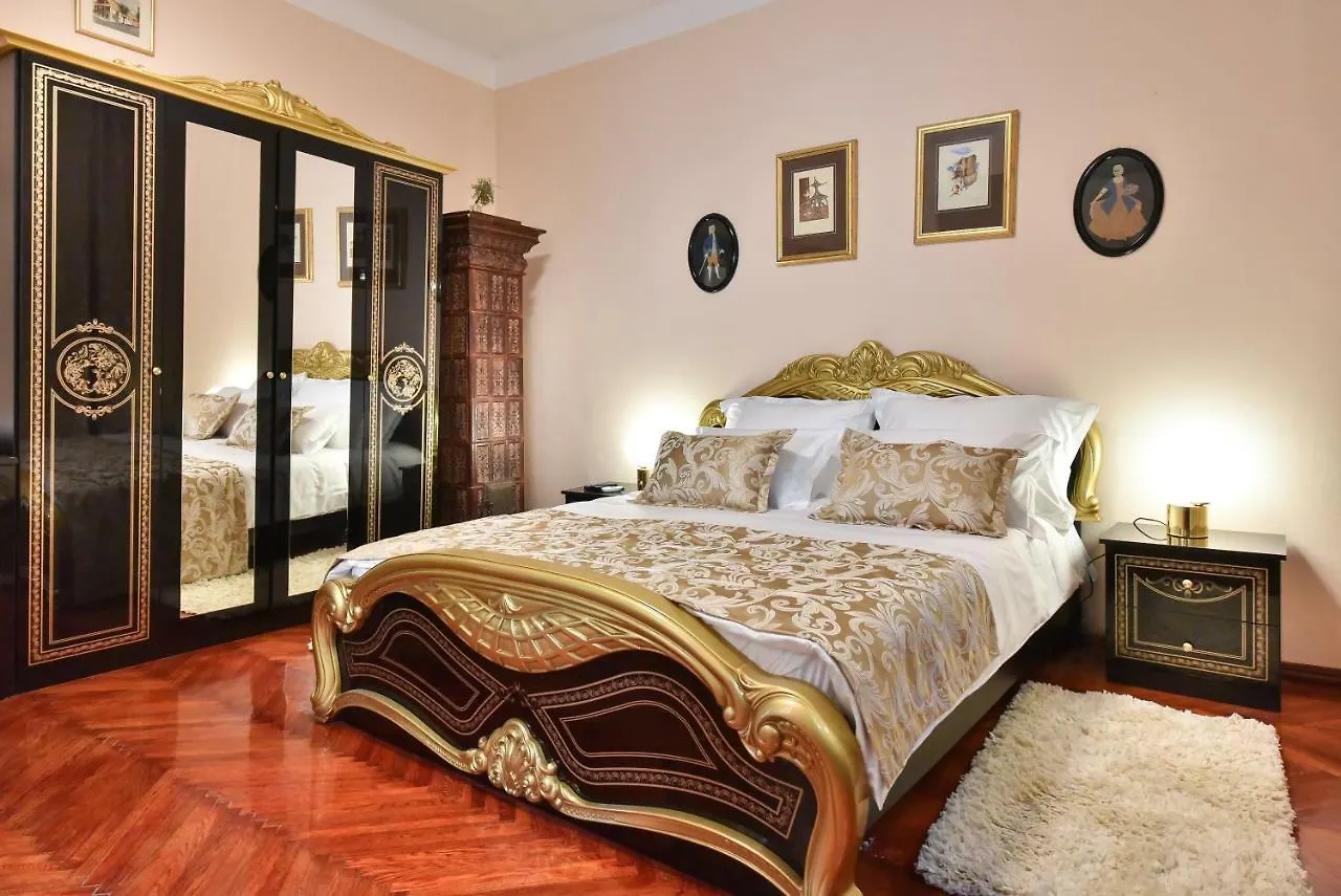 Affittacamere Old Town Jacuzzi Suite Zara